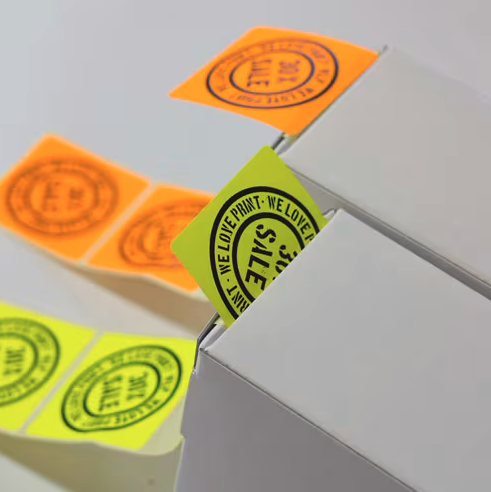 etiquettes rouleaux fluo