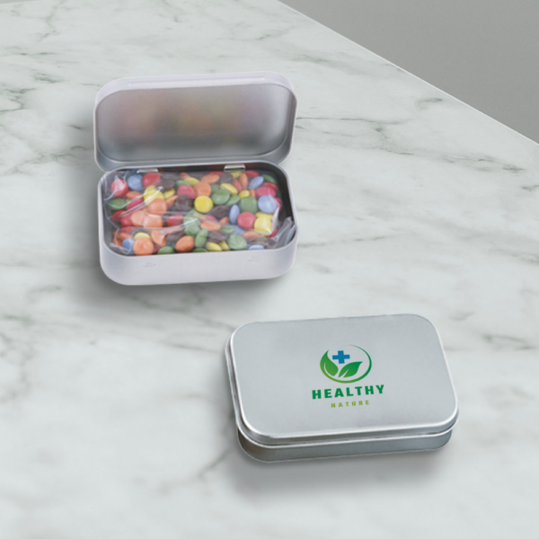 Chocolats enrobés de sucre en boite d'argent