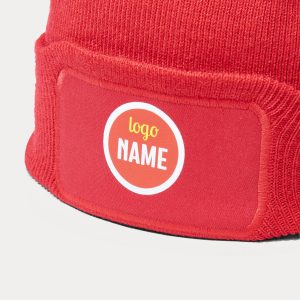 Exemple de bonnet tricoté avec écusson imprimé en qualité professionnelle