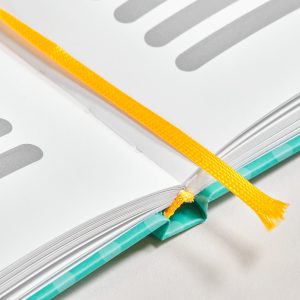 Exemple de livre à couverture rigide imprimé en qualité professionnelle