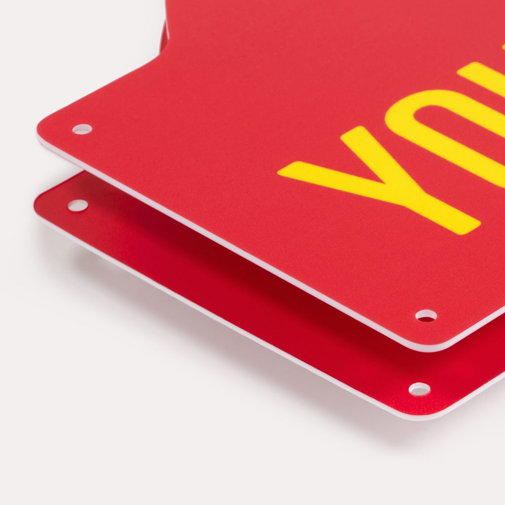 Impression de plaque de rallye professionnelle par BDX Print