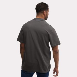 Exemple de polo gildan softstyle imprimé en qualité professionnelle